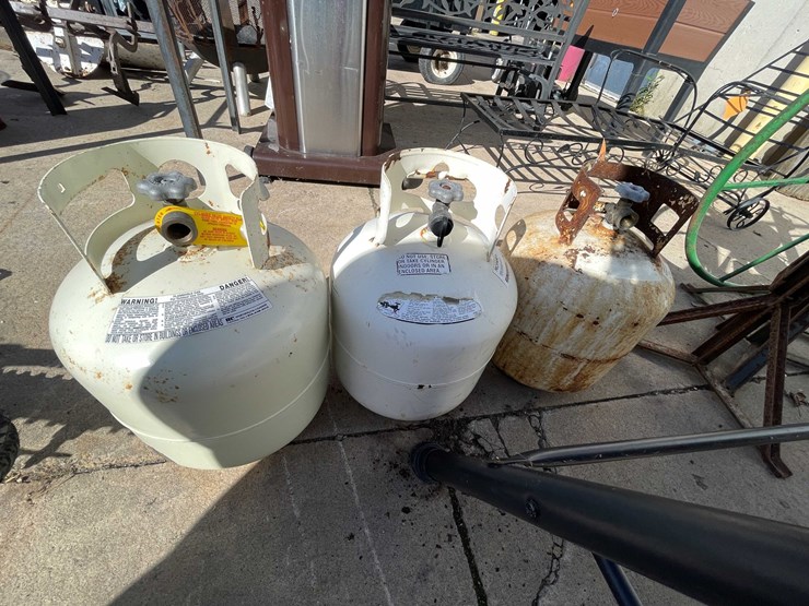 #4088-•-propane-tanks-(03)-image-2