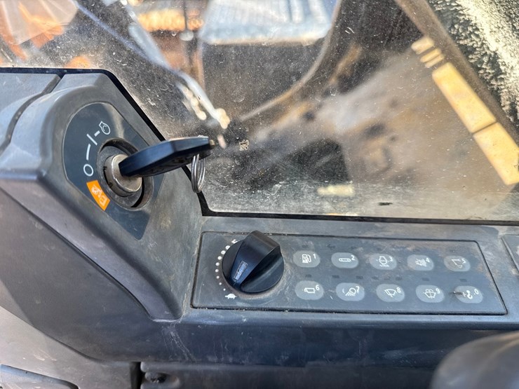 2012-caterpillar-c13-image-79