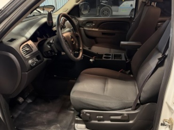 2014-chevrolet-tahoe-image-22