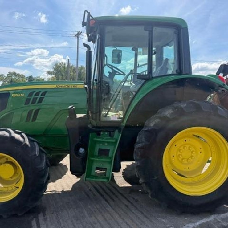 2018 JOHN DEERE 6130M