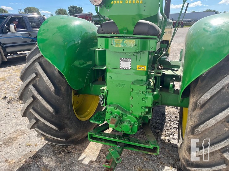1960-john-deere-730-image-3