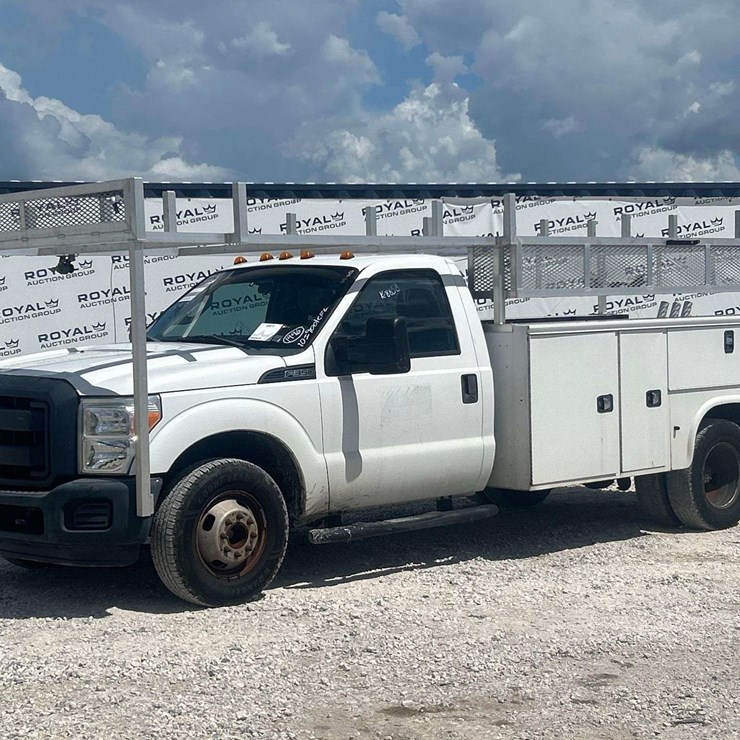 2015 FORD F350