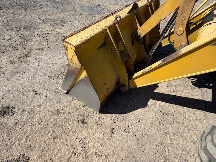 2007-deere-210le-image-9