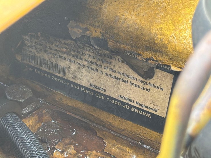 deere-200d-lc-image-27