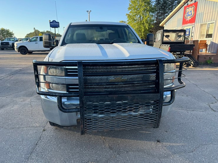 2015-chevrolet-3500hd-image-8
