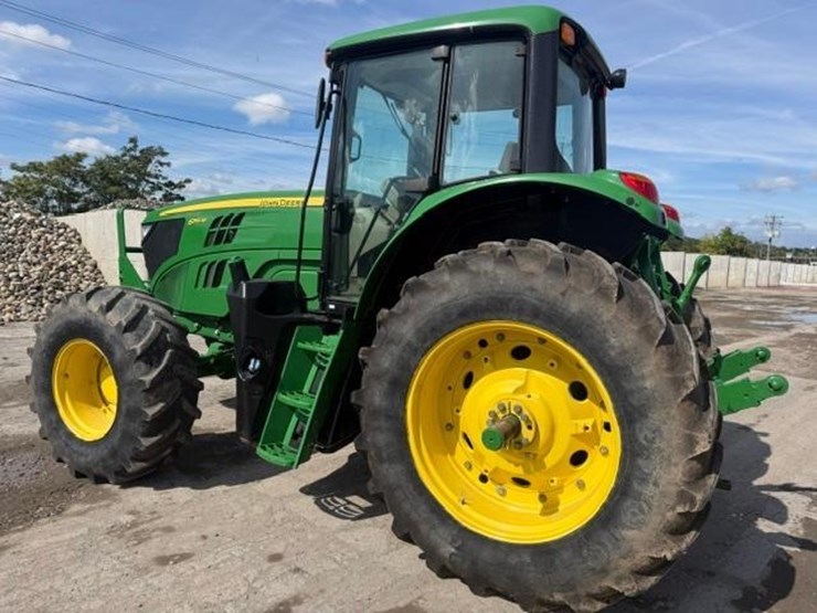 2019-john-deere-6155m-image-2
