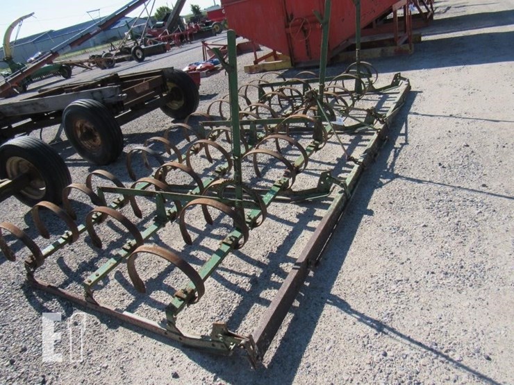 john-deere-spring-tooth-image-4