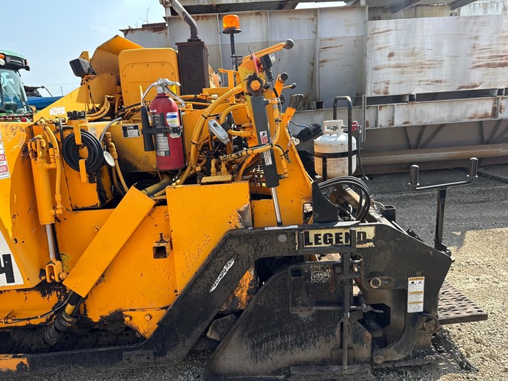 2009-leeboy-l8500t-image-13