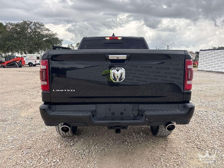 2019-dodge-1500-image-23