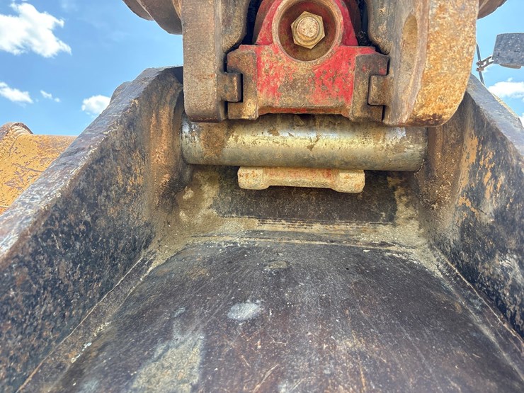 2012-deere-470g-lc-image-40