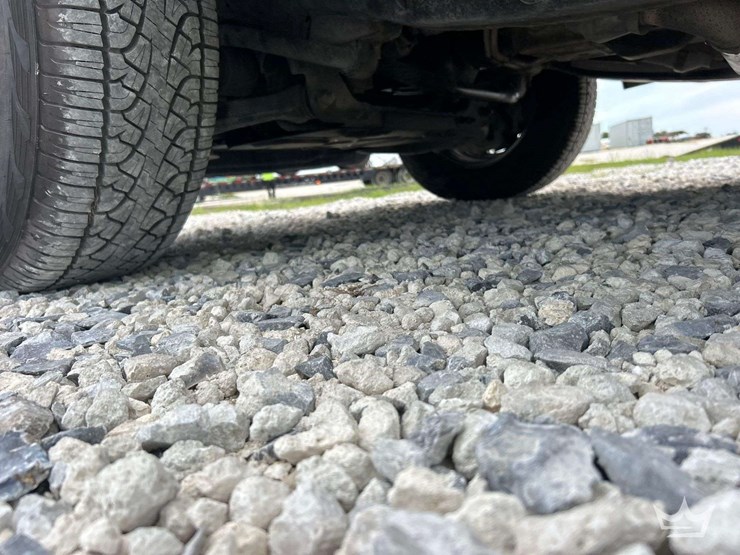 2016-ford-f150-image-24