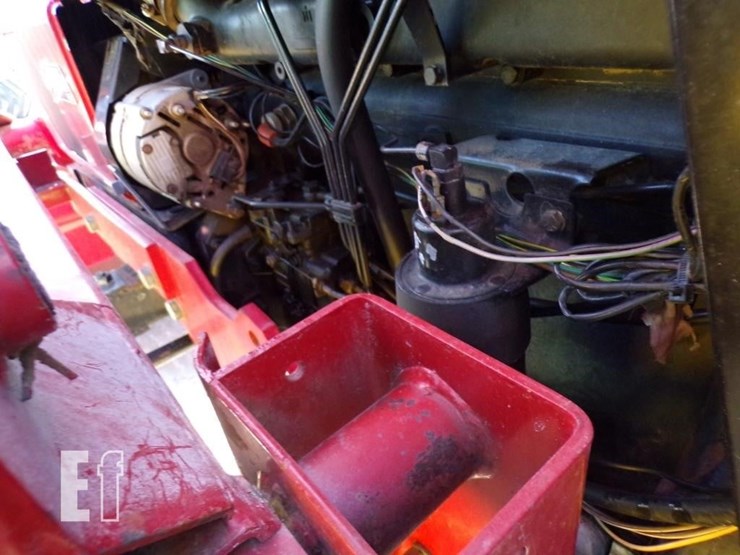 1996-case-ih-4230-image-16