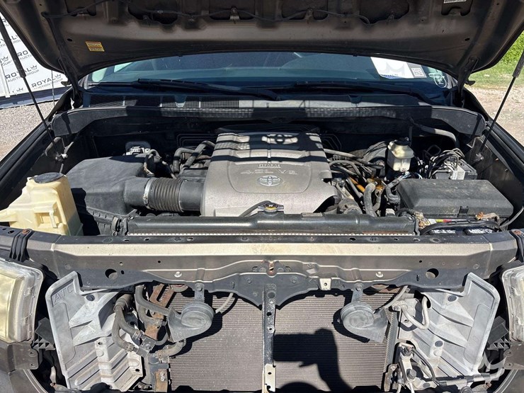 2010-toyota-tundra-image-6