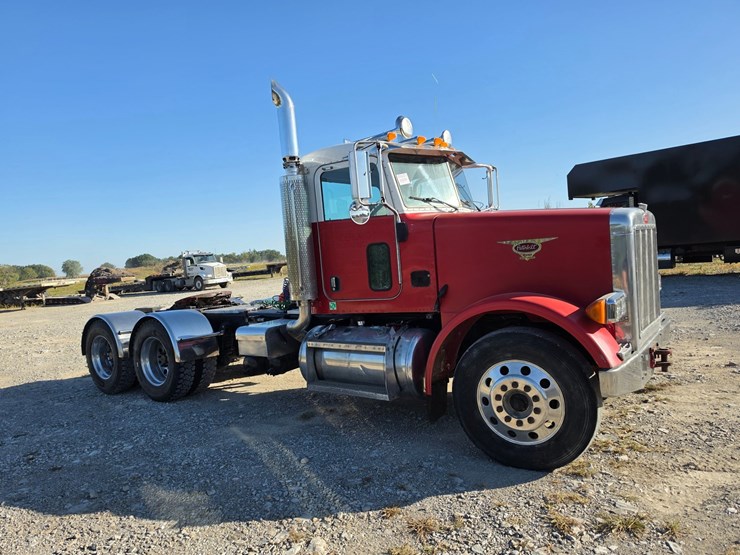 2006-peterbilt-378-image-23