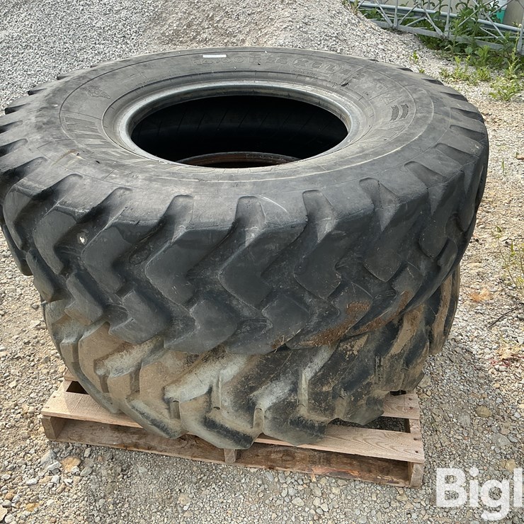 14.00R24 Grader Tires & Rim