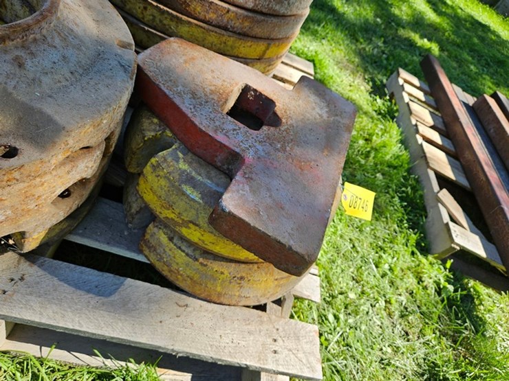 #8746-•-john-deere-combine-weights-image-3