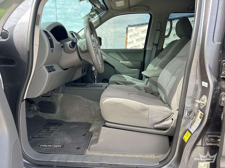 2018-nissan-frontier-image-13