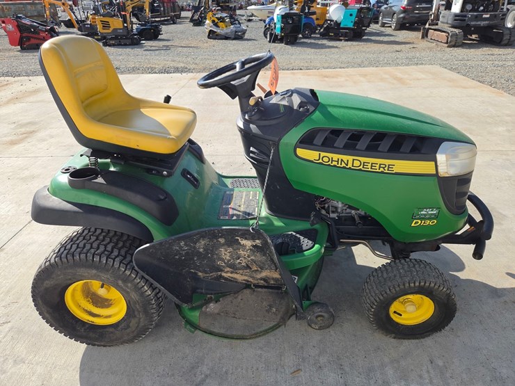 2013-john-deere-d130-image-6