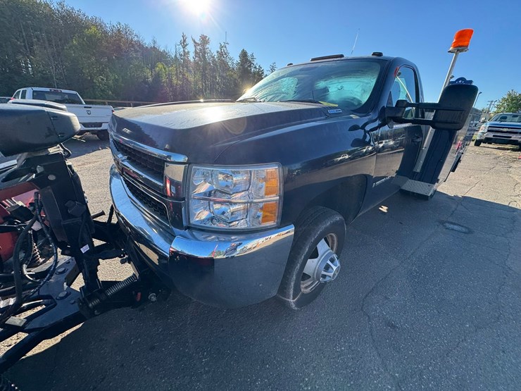 2008-chevrolet-3500hd-image-10