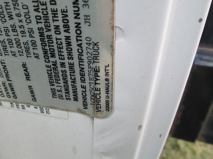 2005-gmc-topkick-c5500-image-32