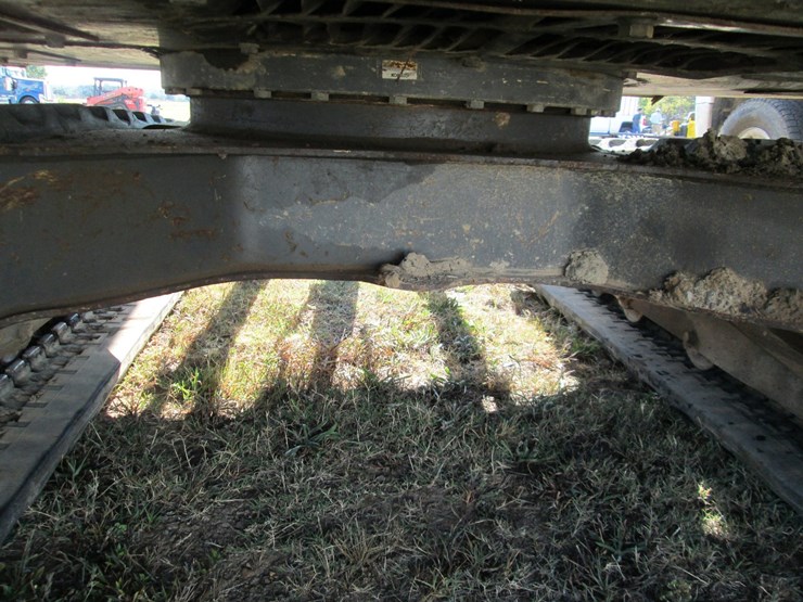 new-holland-e55bx-image-9