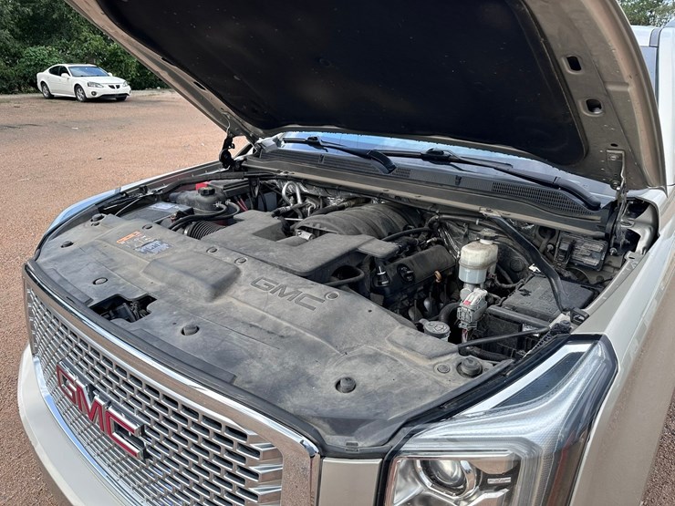 2017-gmc-yukon-image-29