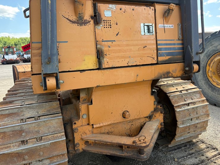 2004-case-1150h-image-13