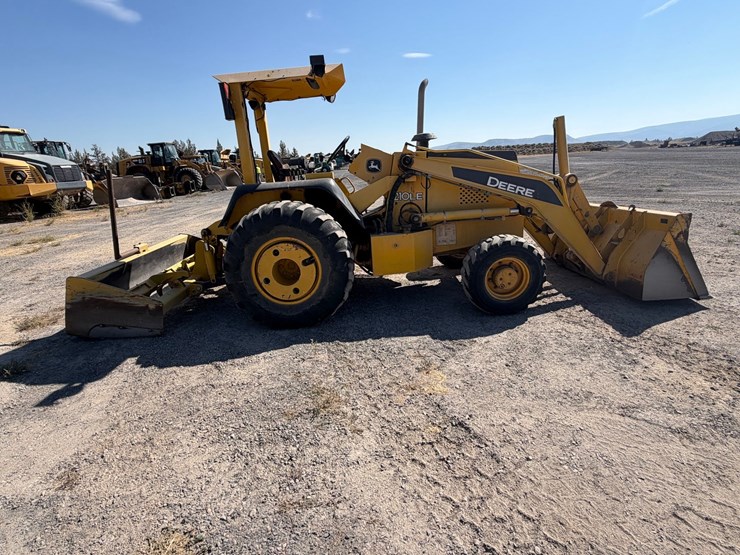 2007-deere-210le-image-4