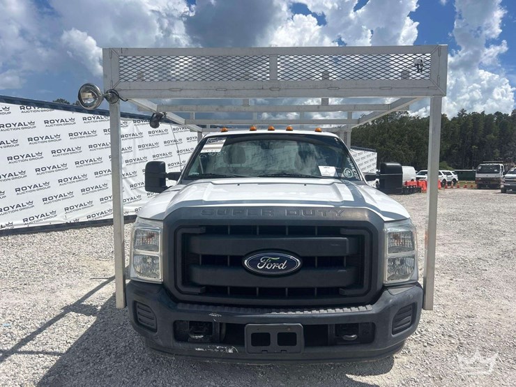2015-ford-f350-image-27