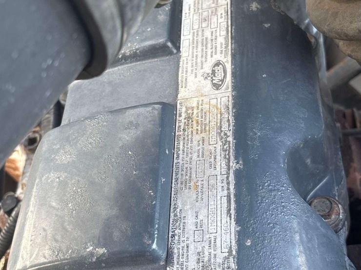 2002-mack-cl713-image-12