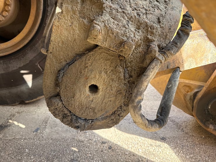 2017-caterpillar-988k-image-13