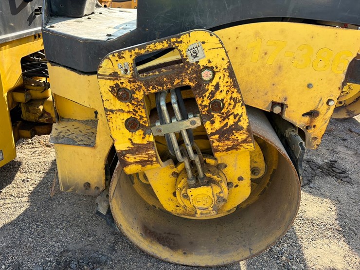 2013-bomag-bw120ad-4-image-51