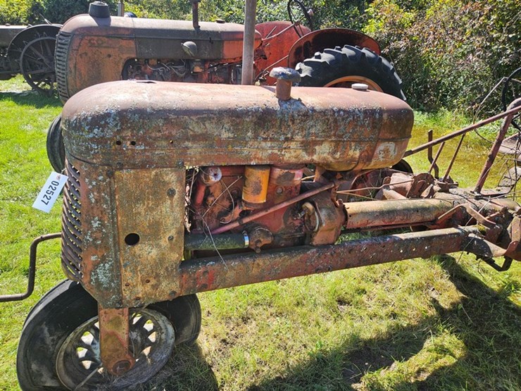 #2527-•-bf-avery-tractor-image-12