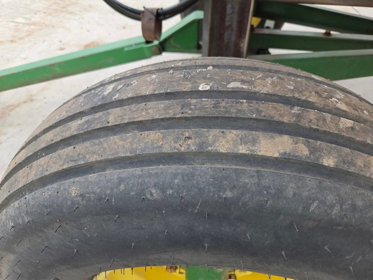 john-deere-1065a-image-30