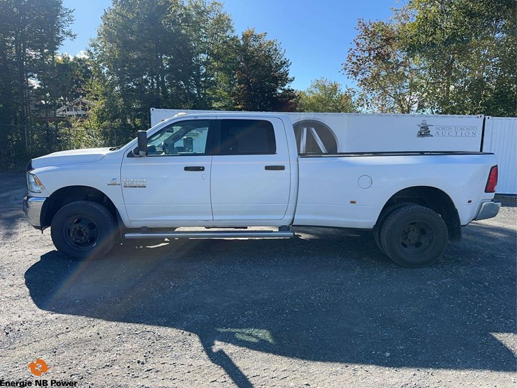 2018-ram-3500-slt-image-8