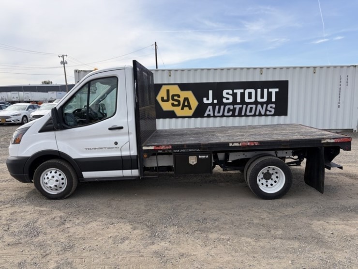 2019-ford-transit-image-7