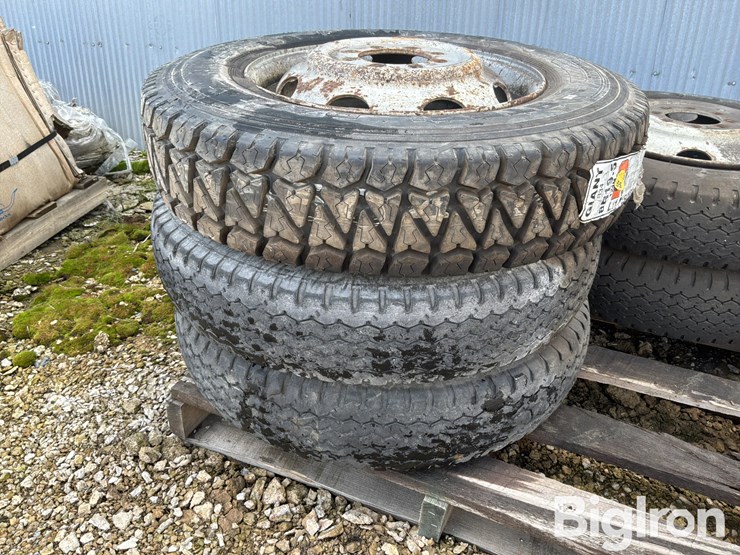 hi-rail-kit-w/wheels-and-tires-image-15