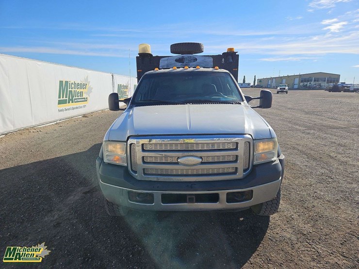 2006-ford-f550-image-8
