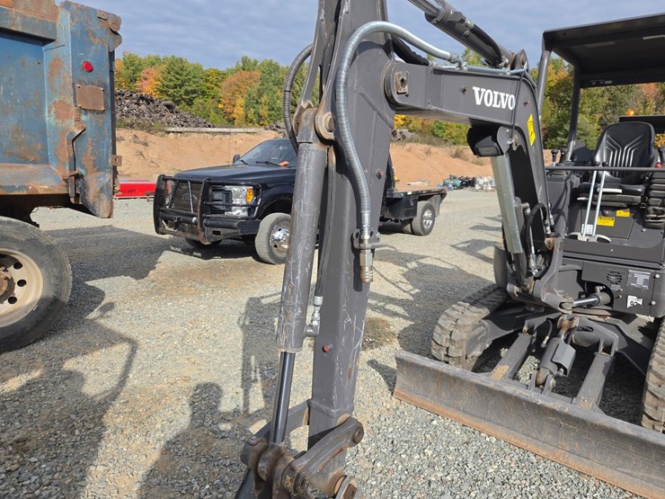 volvo-ec27d-image-13
