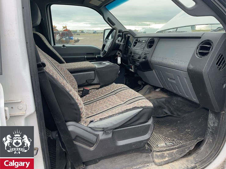 2016-ford-f550-image-16