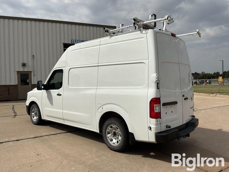 2017-nissan-nv2500-image-7