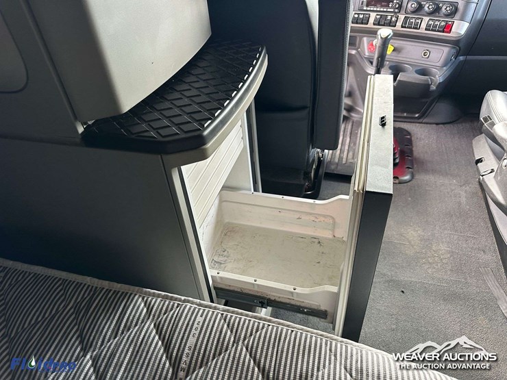 kenworth-t880-image-30