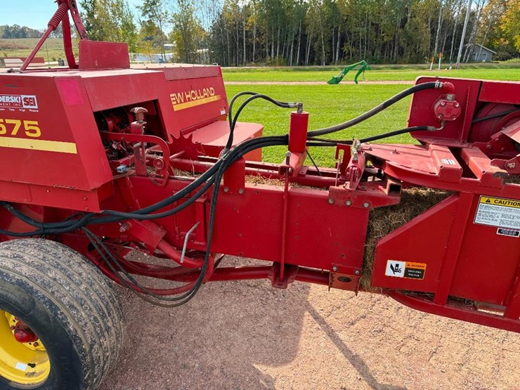 new-holland-575-image-8