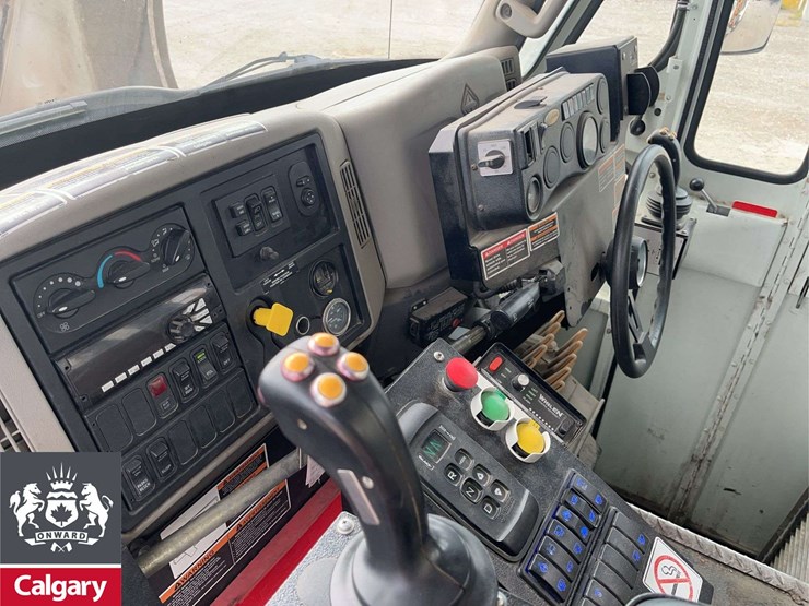2018-international-workstar-7400-image-16