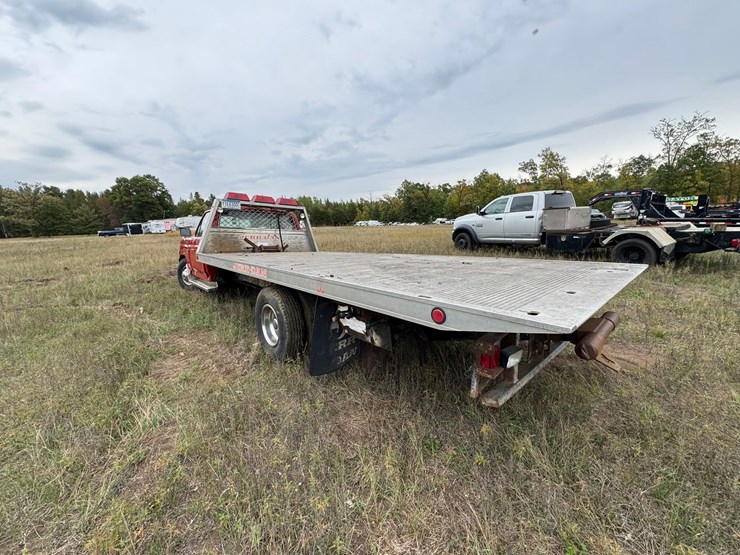 ford-f350-xl-image-3