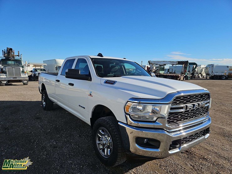 2019-ram-3500-tradesman-image-2