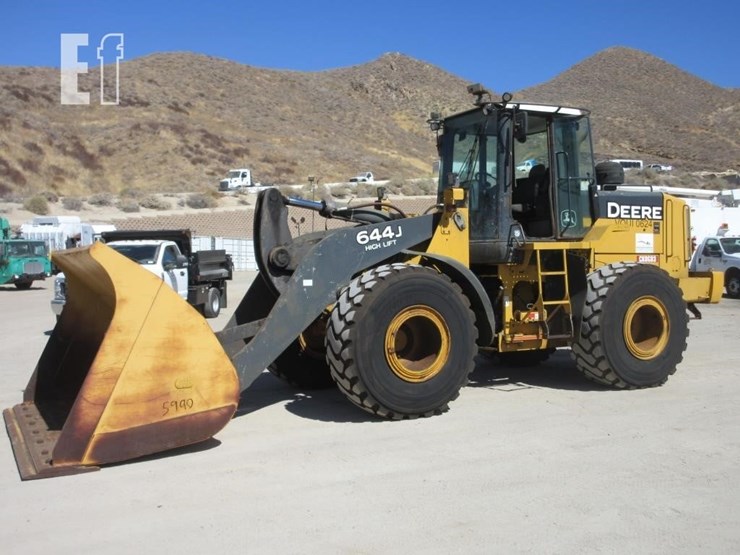 2005-deere-644j-image-1
