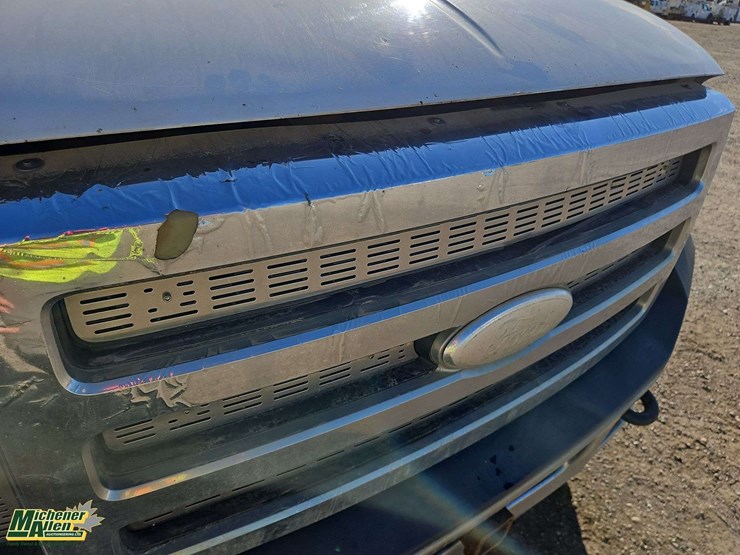2006-ford-f550-image-40
