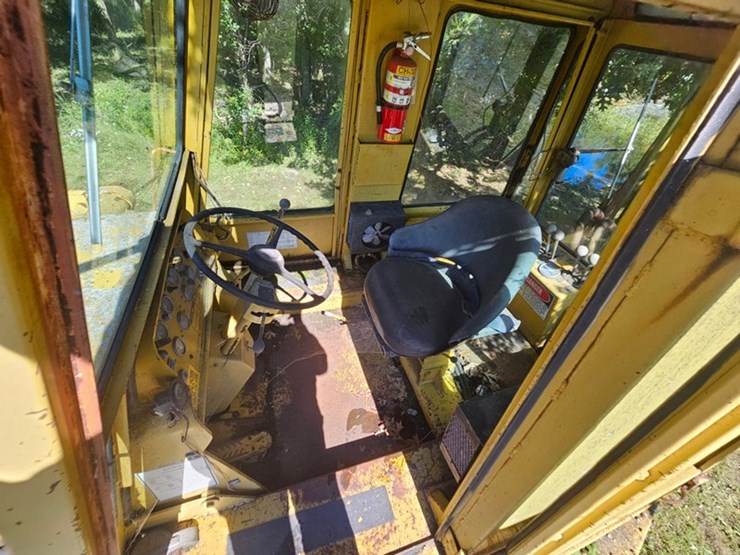 #2533-•-bucyrus-erie-200-4-series-iii-dynahoe-backhoe-image-45