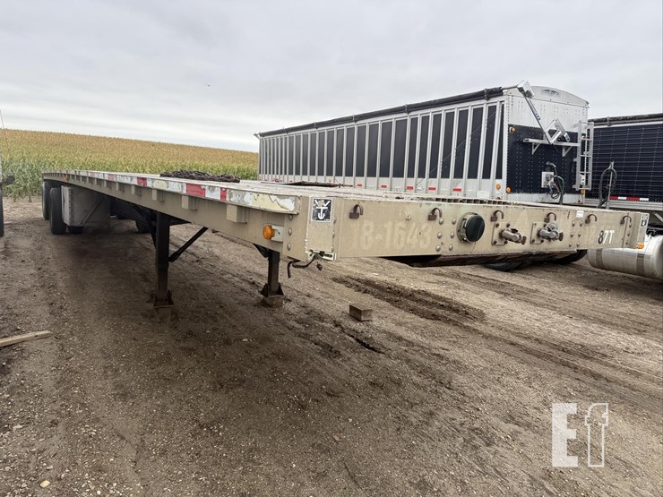 flatbed-semi-trailer-image-3